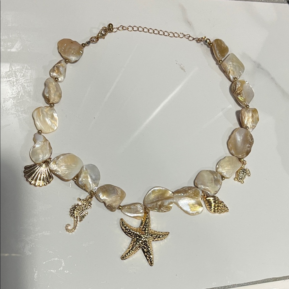 Necklace Gold and‎ Cream Shell Charm Necklace beach vacation